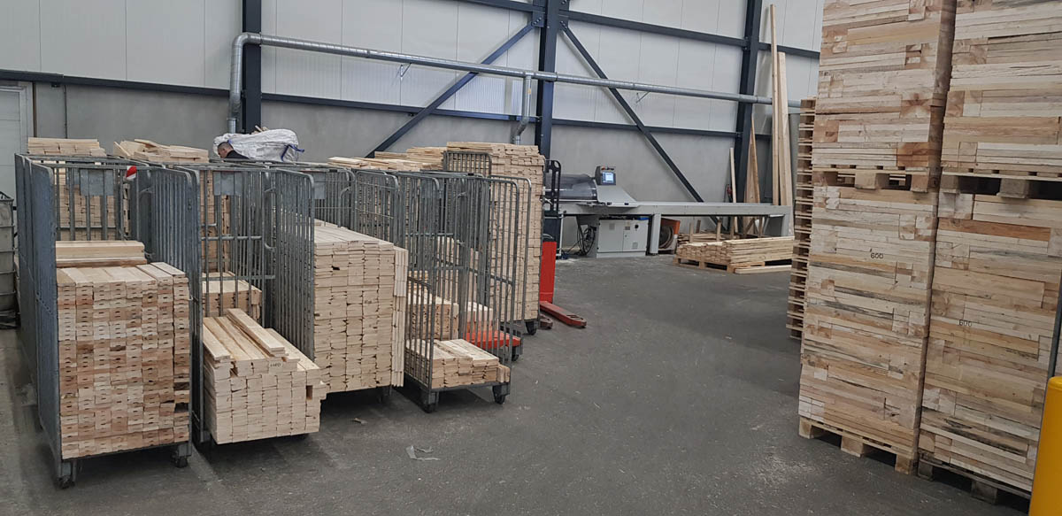 Bedrijfshal Pallethandel Ott palletrobot